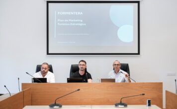 Formentera presenta el Plan de marketing turístico de Formentera para reforzar los extremos de temporada y mejorar la gestión del destino